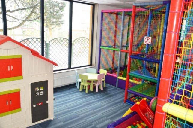 Apartamentyprzymorzu Apartament Z Basenem I Bawialnia Kolobrzeg Ngoại thất bức ảnh